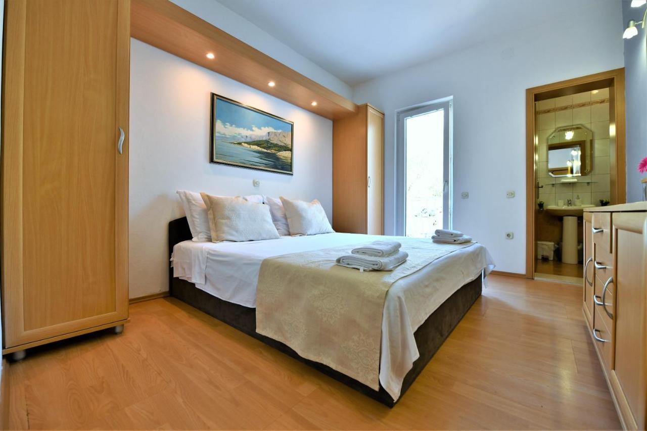Villa Nora Tučepi Exterior foto